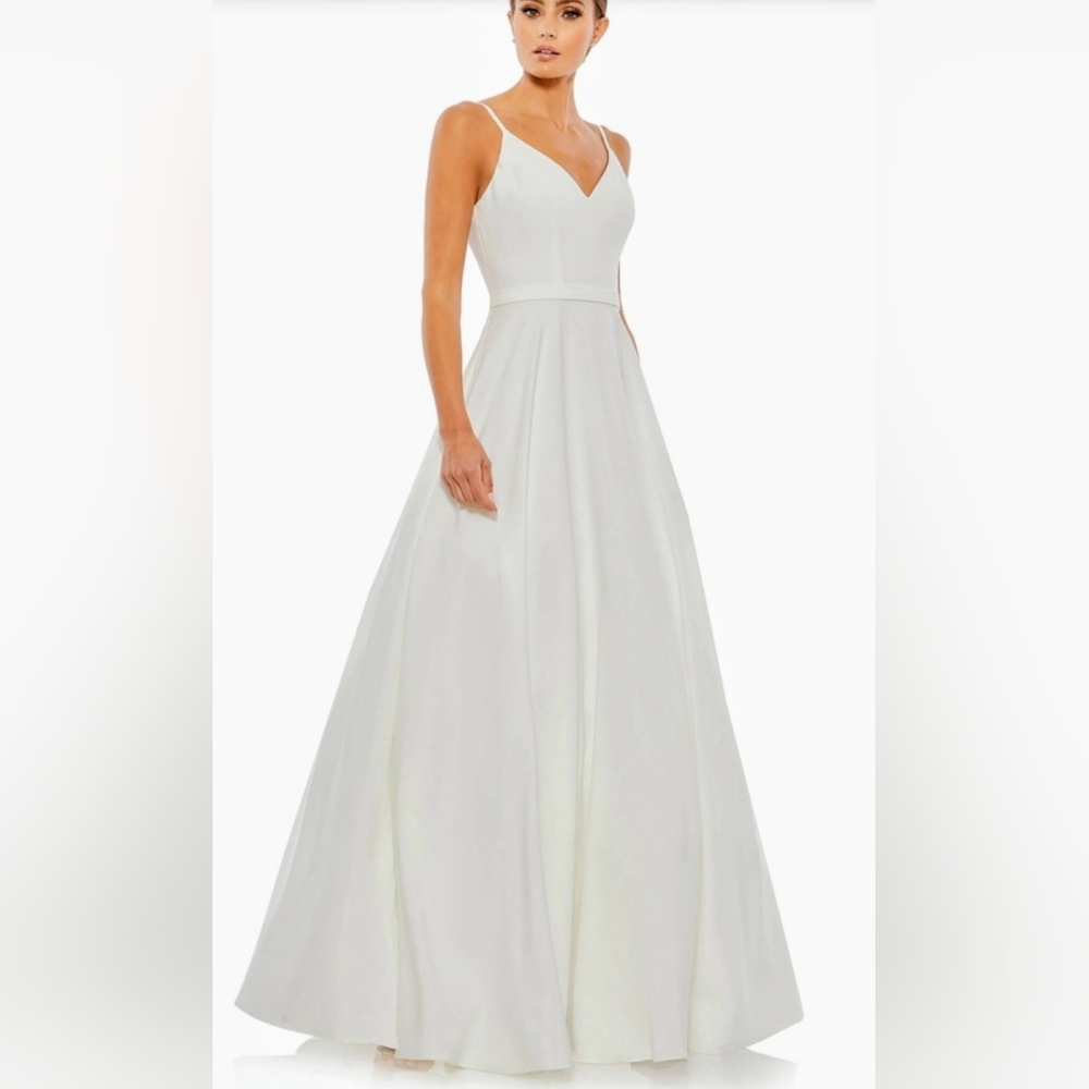 Woman's Ieena By Mac Duggal Gown